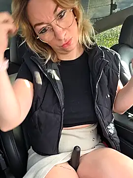 Snapshot of Giuliana_baby chatting on 2, 11, 2025 Giuliana baby online show from 2, 11, 2025