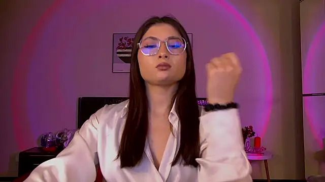 Snapshot of MonicaThompson chatting on 2, 2, 2025 MonicaThompson online show from 2, 2, 2025