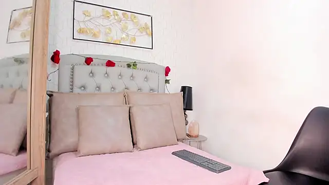 Katalella murillo online show from 28, 2, 2025