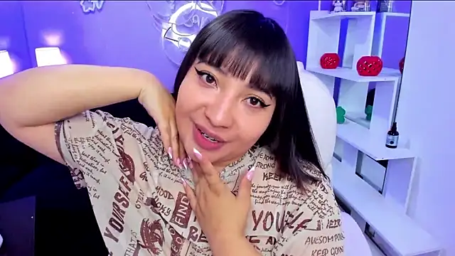 Emma monserrat online show from 23, 5, 2026