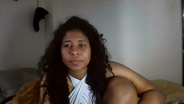 Snapshot of Ivon-09 chatting on 14, 12, 2024 Ivon-09 online show from 14, 12, 2024
