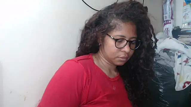 Snapshot of Ivon-09 chatting on 15, 3, 2025 Ivon-09 online show from 15, 3, 2025