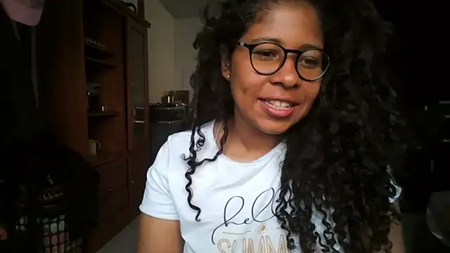 Snapshot of Ivon-09 chatting on 14, 9, 2025 Ivon-09 online show from 14, 9, 2025