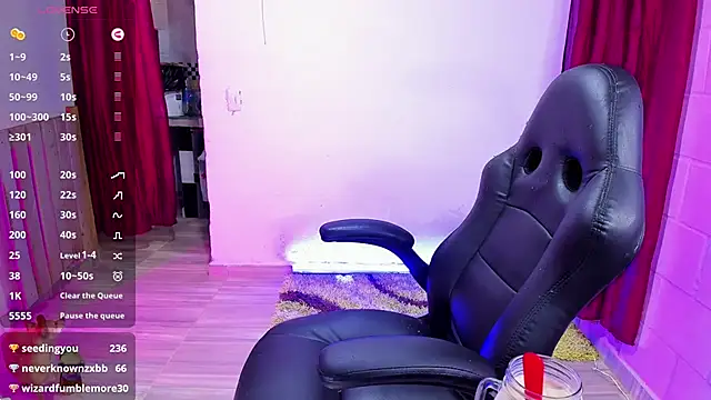 Snapshot of Sharon_hils chatting on 2, 1, 2025 Sharon hils online show from 2, 1, 2025