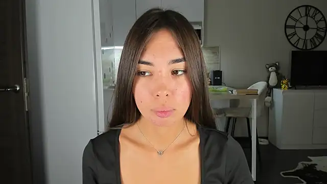 nilliluv online show from 7, 10, 2025