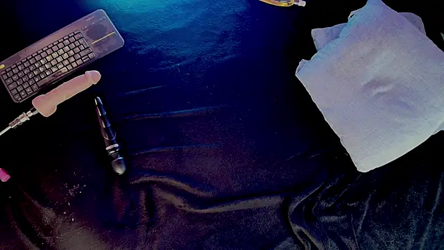 Candle  lz online show from 30, 1, 2025