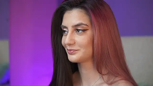 SabrinaHope online show from 4, 4, 2026