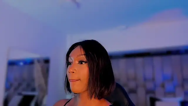 Snapshot of ChaynnaCooper chatting on 21, 11, 2025 ChaynnaCooper online show from 21, 11, 2025