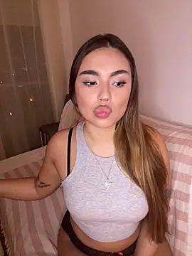 Snapshot of mint_melissaaa chatting on 19, 12, 2024 mint melissaaa online show from 19, 12, 2024