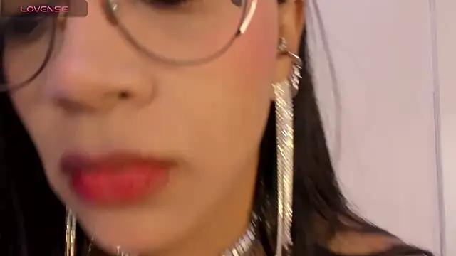 Snapshot of SamanthaFerrer__ chatting on 8, 2, 2025 SamanthaFerrer online show from 8, 2, 2025