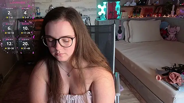 Snapshot of Kimberly-Caprice chatting on 5, 3, 2026 Kimberly-Caprice online show from 5, 3, 2026