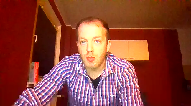 Snapshot of Henner33 chatting on 8, 1, 2025 Henner33 online show from 8, 1, 2025