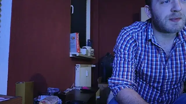 Snapshot of Henner33 chatting on 14, 1, 2025 Henner33 online show from 14, 1, 2025