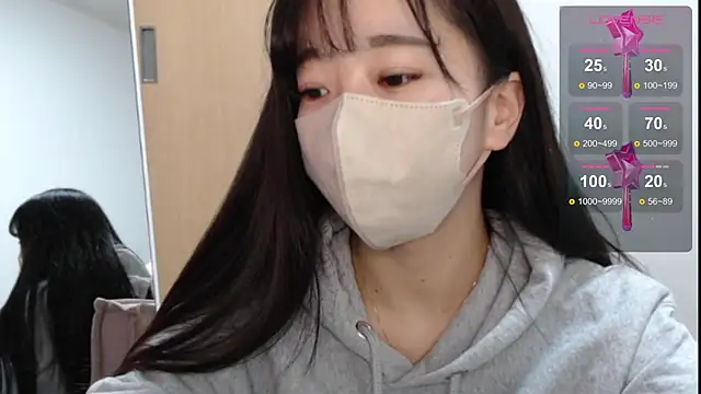 Rio chan  online show from 28, 2, 2025