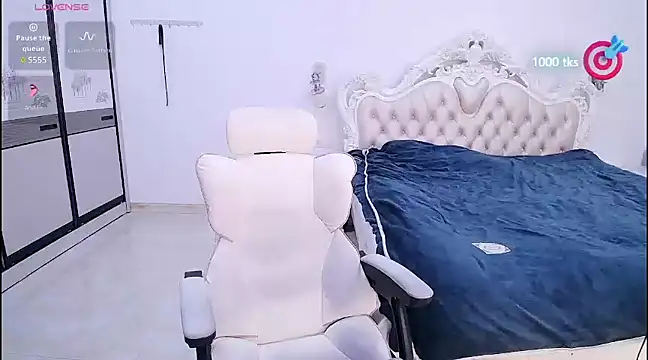 Snapshot of CN-xiaofei chatting on 26, 2, 2025 CN-xiaofei online show from 26, 2, 2025