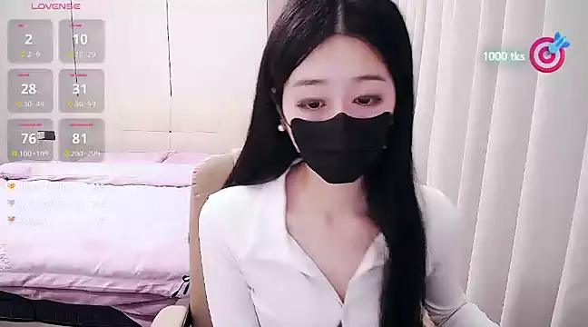 Snapshot of CN-xiaofei chatting on 11, 3, 2025 CN-xiaofei online show from 11, 3, 2025