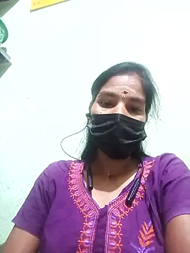 anusiya01 online show from 17, 9, 2025