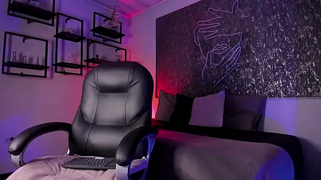 Snapshot of KatyXXX_gh chatting on 12, 1, 2025 KatyXXX gh online show from 12, 1, 2025