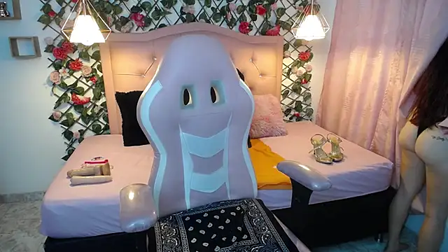 ElizabethSweet  online show from 4, 11, 2025