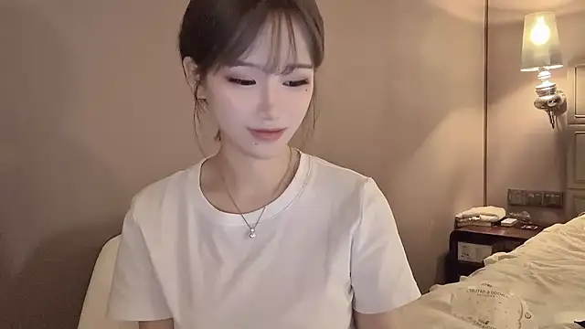 Snapshot of -XunMengLong- chatting on 17, 12, 2025 -XunMengLong- online show from 17, 12, 2025