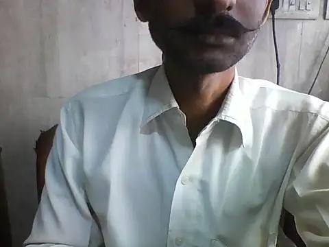 Snapshot of Desi_GfBf chatting on 19, 10, 2025 Desi GfBf online show from 19, 10, 2025