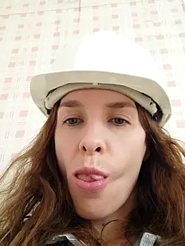 YourSuperModel online show from 25, 5, 2026