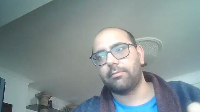 Snapshot of manokiitoo chatting on 8, 4, 2026 manokiitoo online show from 8, 4, 2026