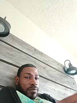 Mcoleman4642 online show from 11, 10, 2025