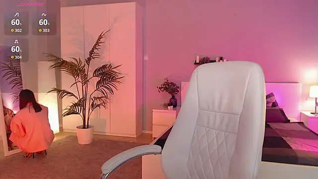 Bellla Haddid online show from 9, 9, 2025