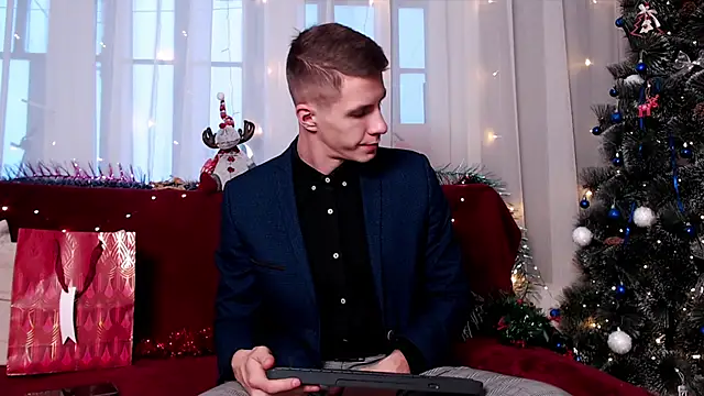 Snapshot of Chris_Brien chatting on 28, 12, 2024 Chris Brien online show from 28, 12, 2024