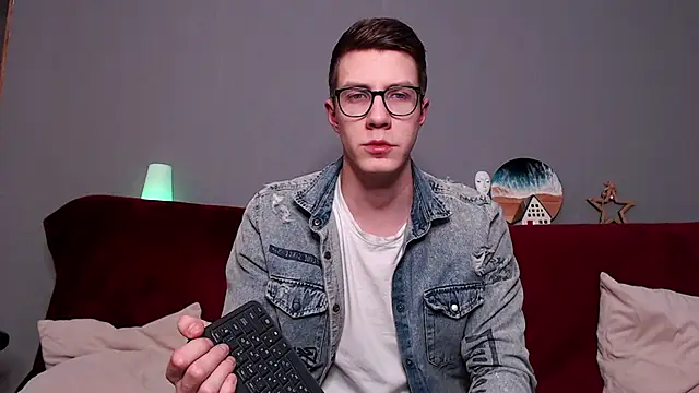 Snapshot of Chris_Brien chatting on 24, 2, 2025 Chris Brien online show from 24, 2, 2025