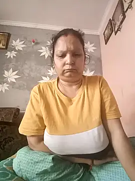 Snapshot of Kavya_kapoor chatting on 5, 3, 2025 Kavya kapoor online show from 5, 3, 2025