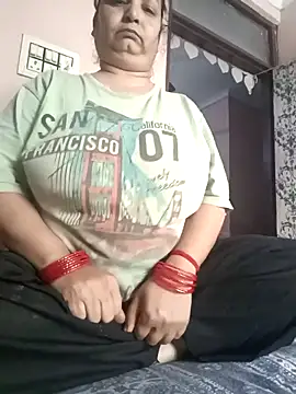 Snapshot of Kavya_kapoor chatting on 22, 11, 2025 Kavya kapoor online show from 22, 11, 2025