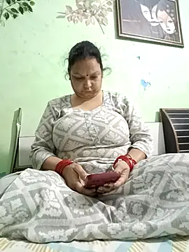 Snapshot of Kavya_kapoor chatting on 25, 11, 2025 Kavya kapoor online show from 25, 11, 2025