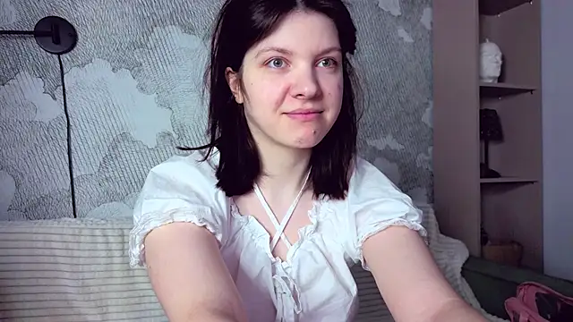 Baby Evalena online show from 8, 4, 2026