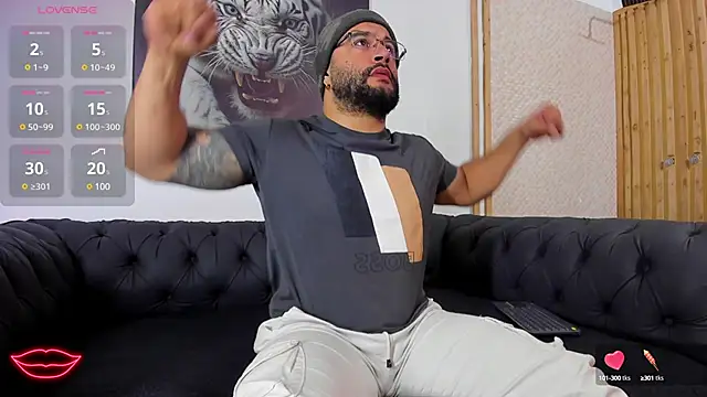 Snapshot of Luke__09 chatting on 23, 2, 2025 Luke 09 online show from 23, 2, 2025