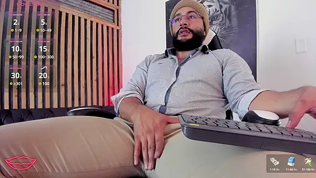 Snapshot of Luke__09 chatting on 5, 3, 2025 Luke 09 online show from 5, 3, 2025