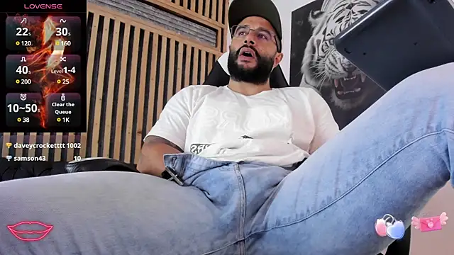 Snapshot of Luke__09 chatting on 8, 3, 2025 Luke 09 online show from 8, 3, 2025