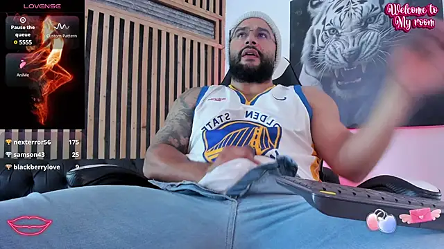 Snapshot of Luke__09 chatting on 10, 3, 2025 Luke 09 online show from 10, 3, 2025