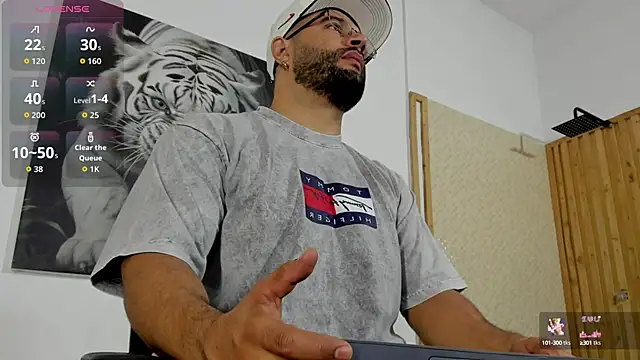 Snapshot of Luke__09 chatting on 11, 9, 2025 Luke 09 online show from 11, 9, 2025