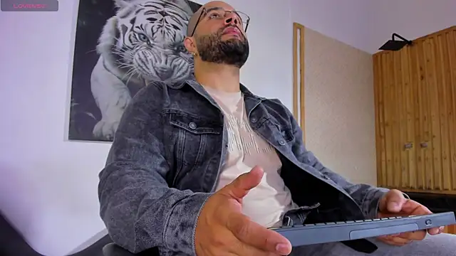 Snapshot of Luke__09 chatting on 12, 9, 2025 Luke 09 online show from 12, 9, 2025