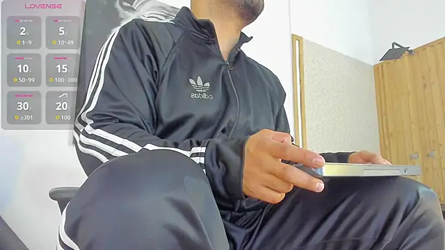 Snapshot of Luke__09 chatting on 18, 9, 2025 Luke 09 online show from 18, 9, 2025