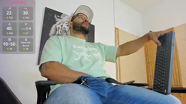 Snapshot of Luke__09 chatting on 30, 9, 2025 Luke 09 online show from 30, 9, 2025