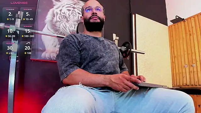 Snapshot of Luke__09 chatting on 2, 12, 2025 Luke 09 online show from 2, 12, 2025