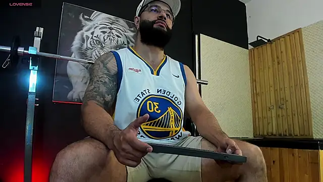 Snapshot of Luke__09 chatting on 20, 12, 2025 Luke 09 online show from 20, 12, 2025