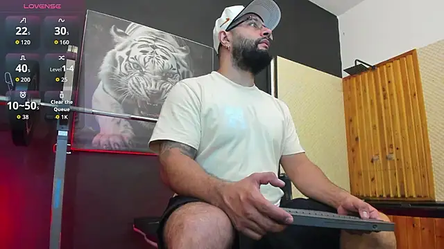 Snapshot of Luke__09 chatting on 1, 2, 2026 Luke 09 online show from 1, 2, 2026