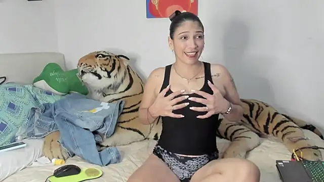 micaelajones online show from 7, 3, 2025