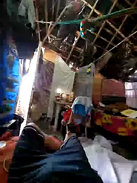 Snapshot of BillowedLeaper chatting on 20, 12, 2025 BillowedLeaper online show from 20, 12, 2025