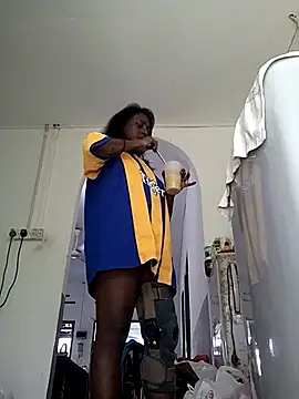 mamakarma1403 online show from 6, 10, 2025