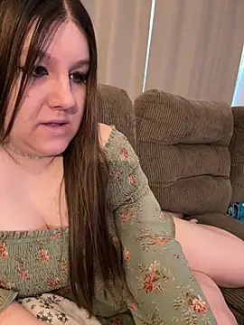 PuckBunny17 online show from 2, 4, 2026